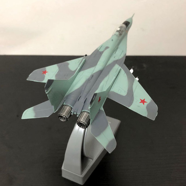 MAQUETTE AVION - Chasseur MIG29