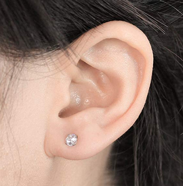 Four-claw super-flash zircon Small earrings Ear bone nails Cochlear nails Earrings medical steel thread stud earrings four claws