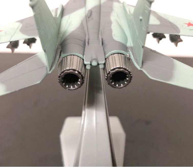 MAQUETTE AVION - Chasseur MIG29