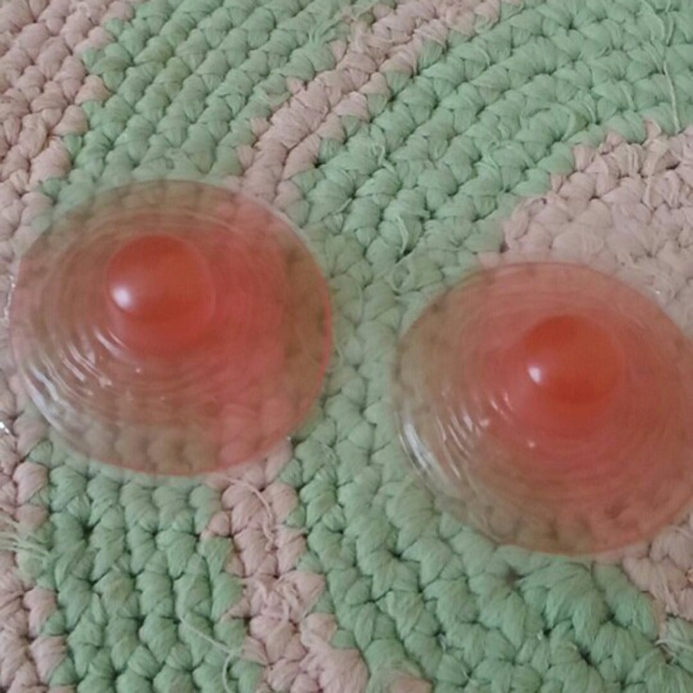 Repeatedly Paste The Simulated Medical Silicone Nipple Paste