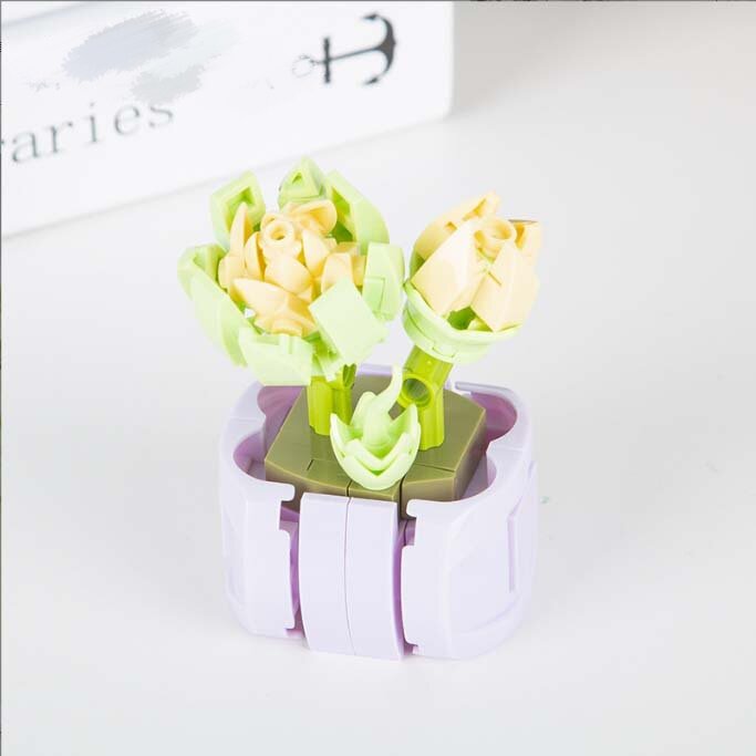 Children's Assembling Small Particle Virtual Bouquet
