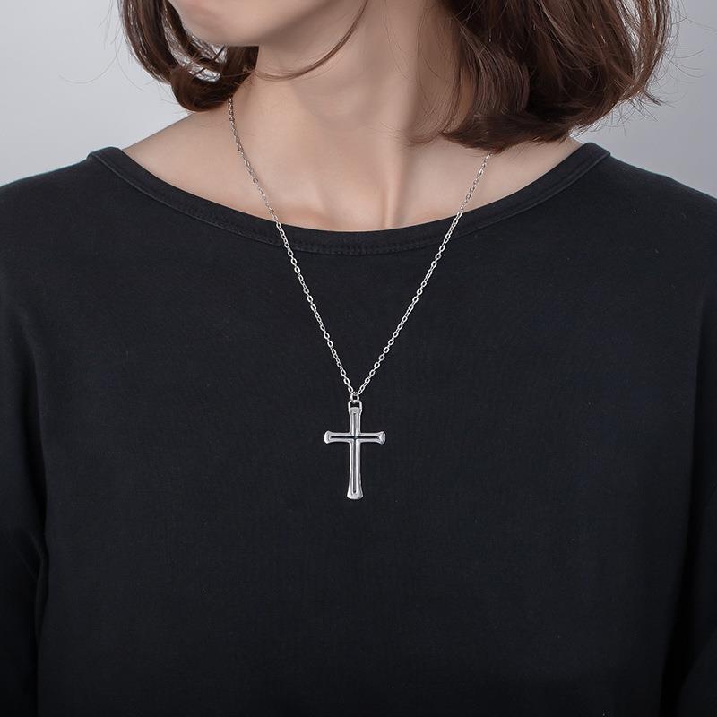 A Pair Of Simple Personality Jesus Pendant Clavicle Chain