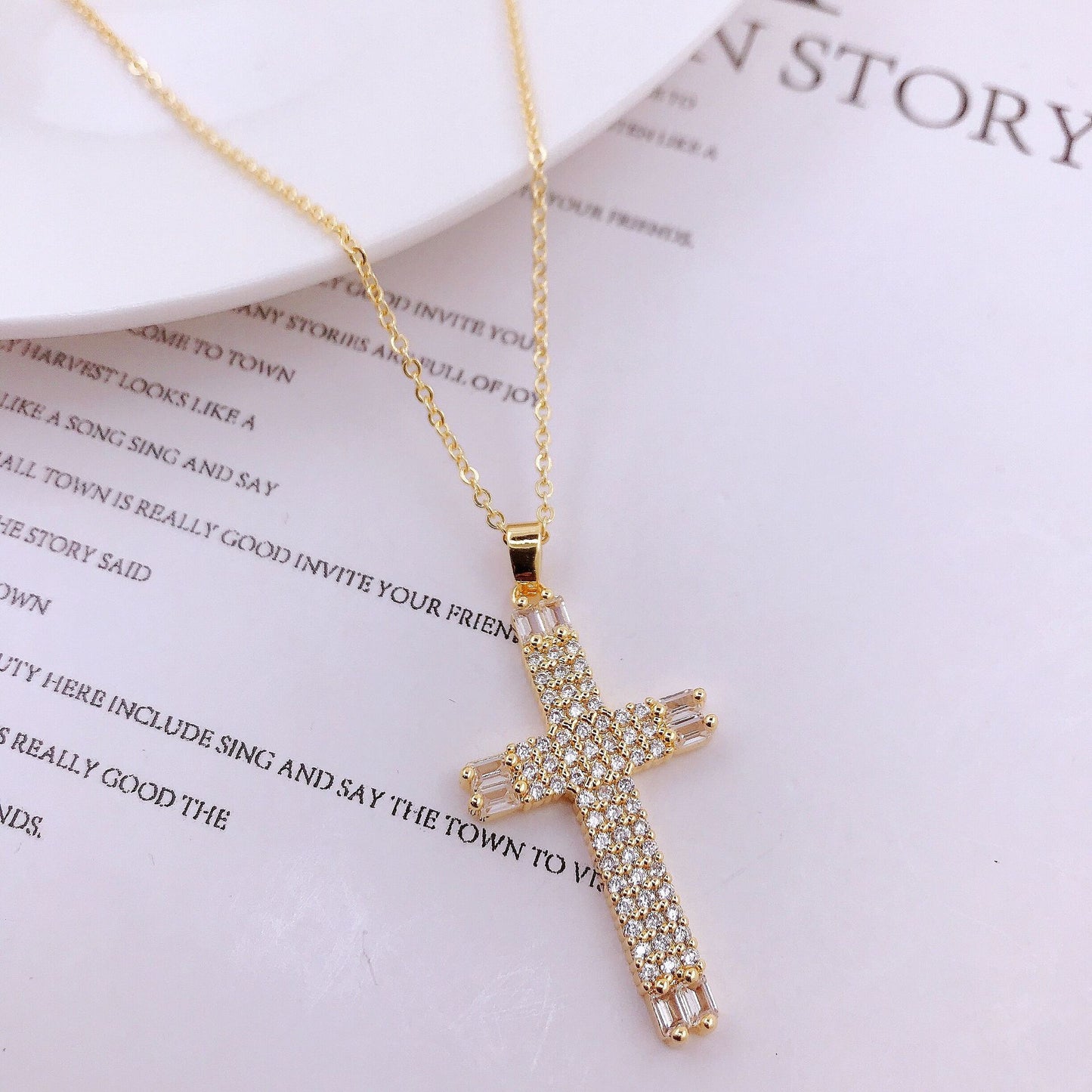 Jesus Cross Necklace Pendant INS Clavicle Chain Versatile Personality